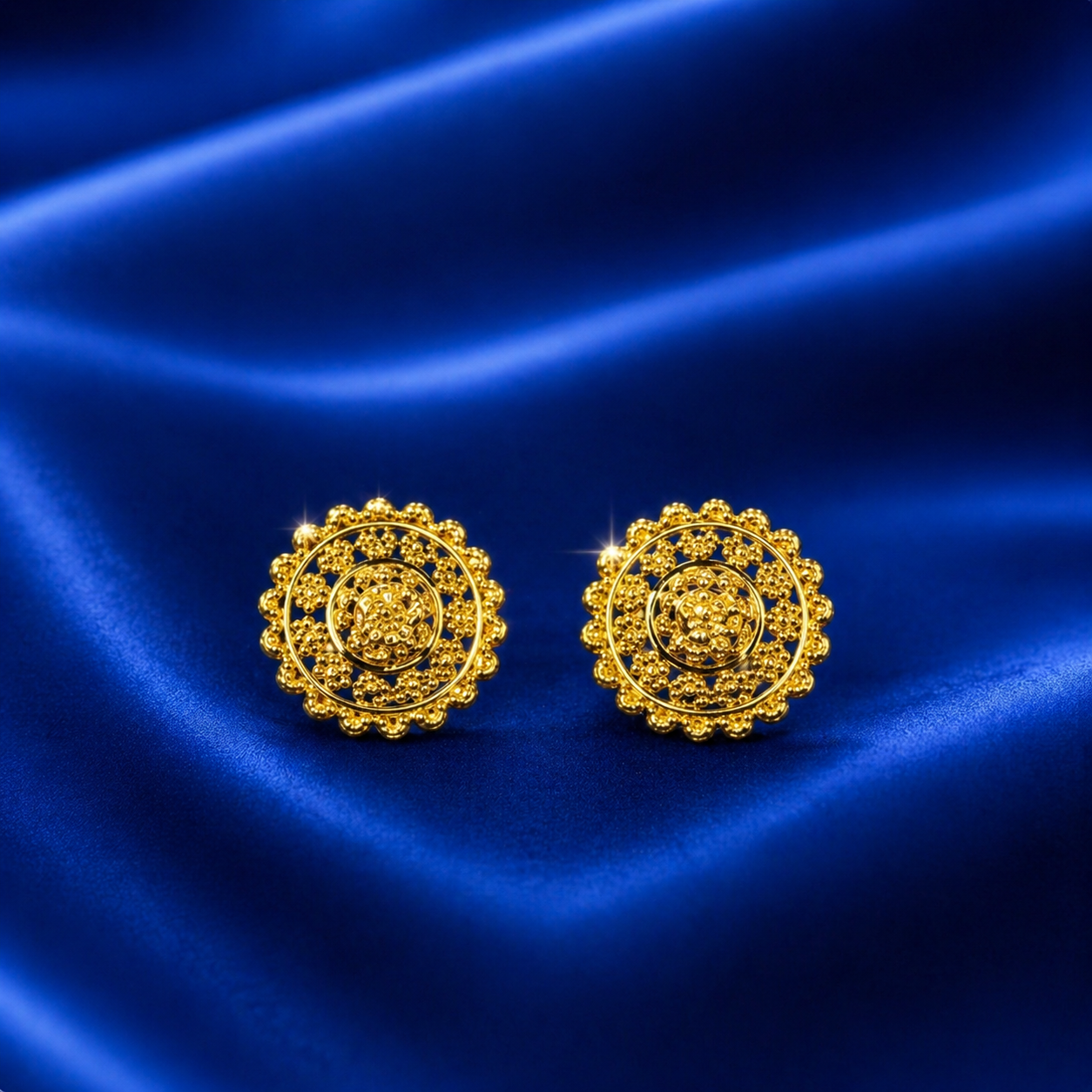 22K GOLD WOMEN STUDS