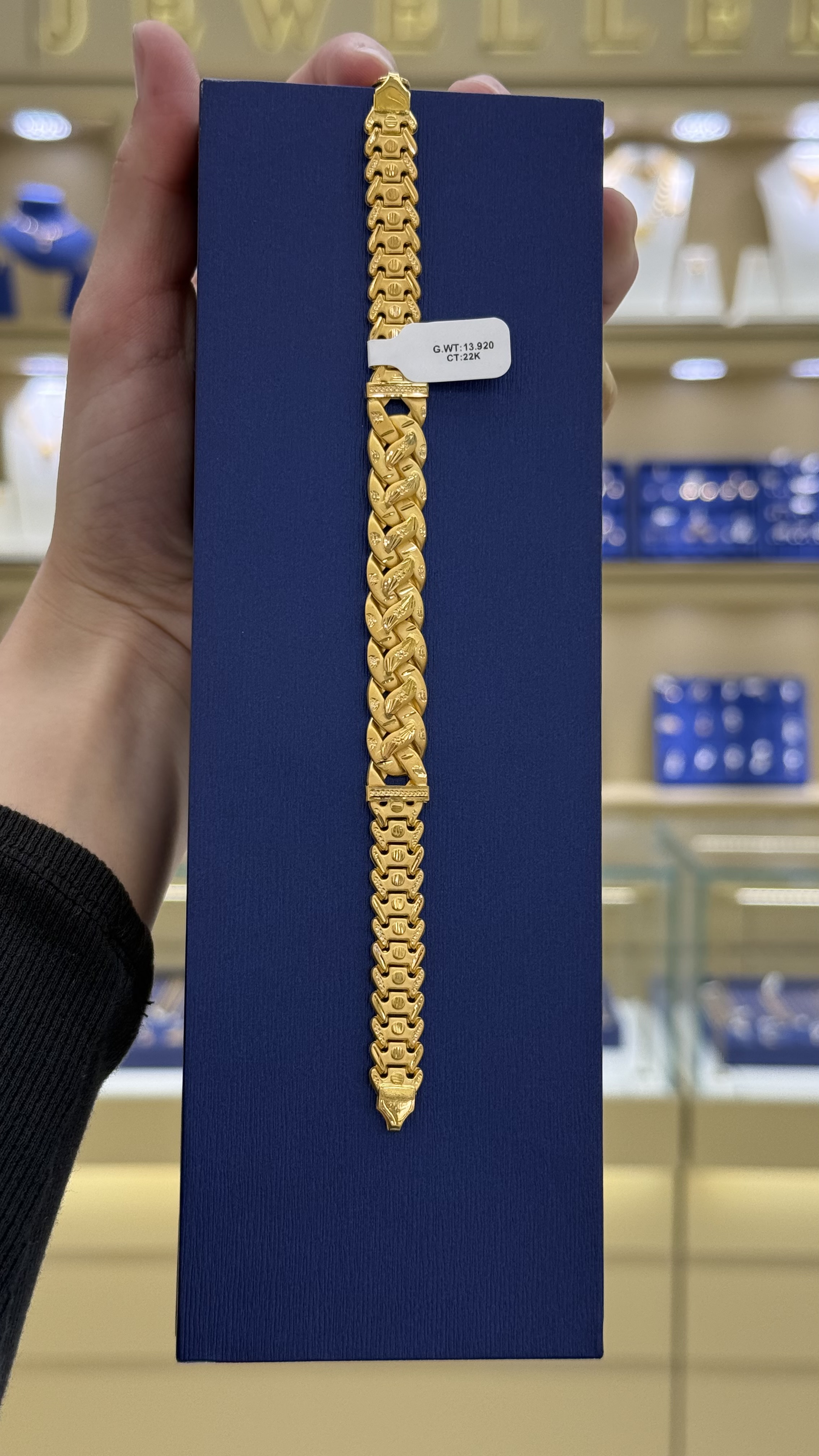 MEN BRACELET 13.920