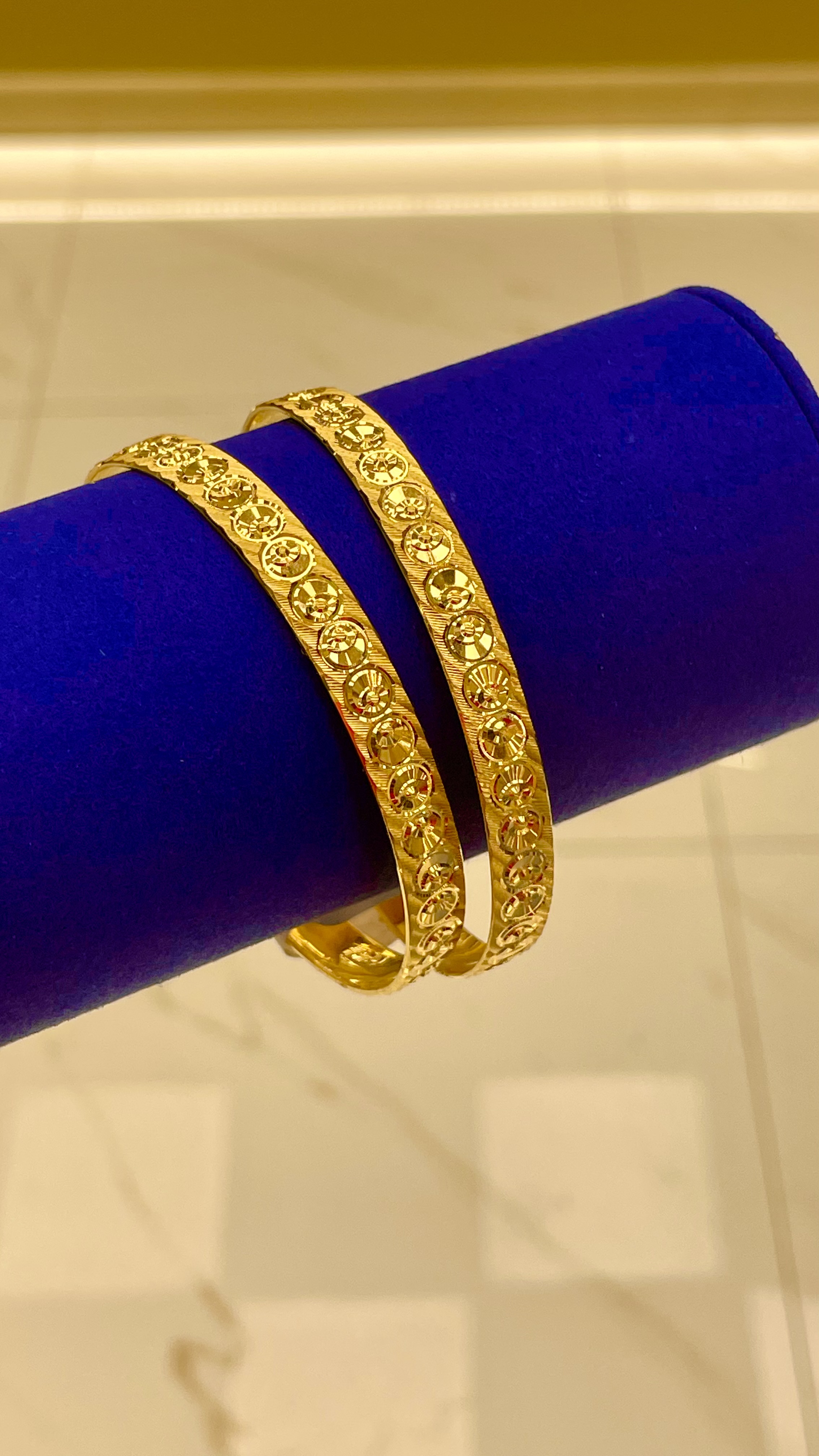 Women bangles 33.57 g