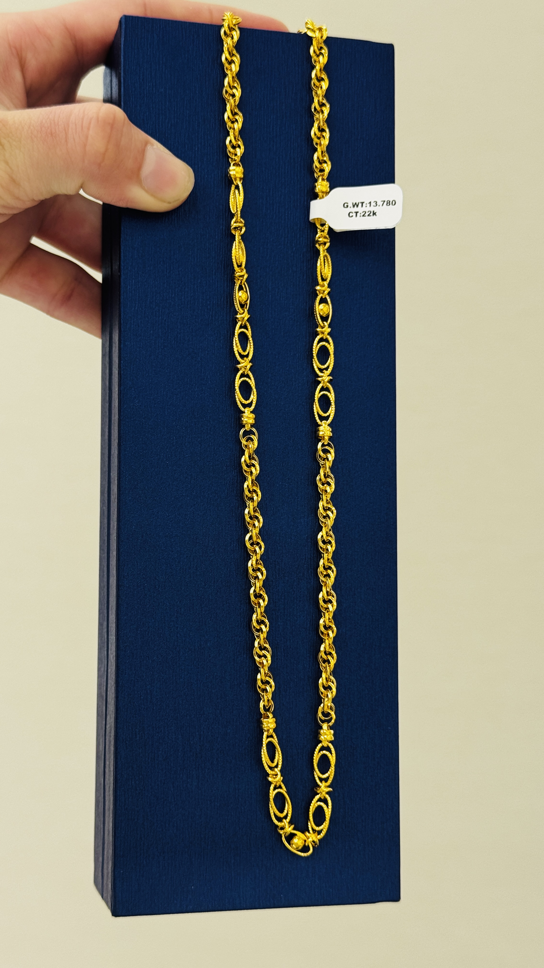 https://akirajewellery.com/product/Men%20gold%20chain%20%2013.78