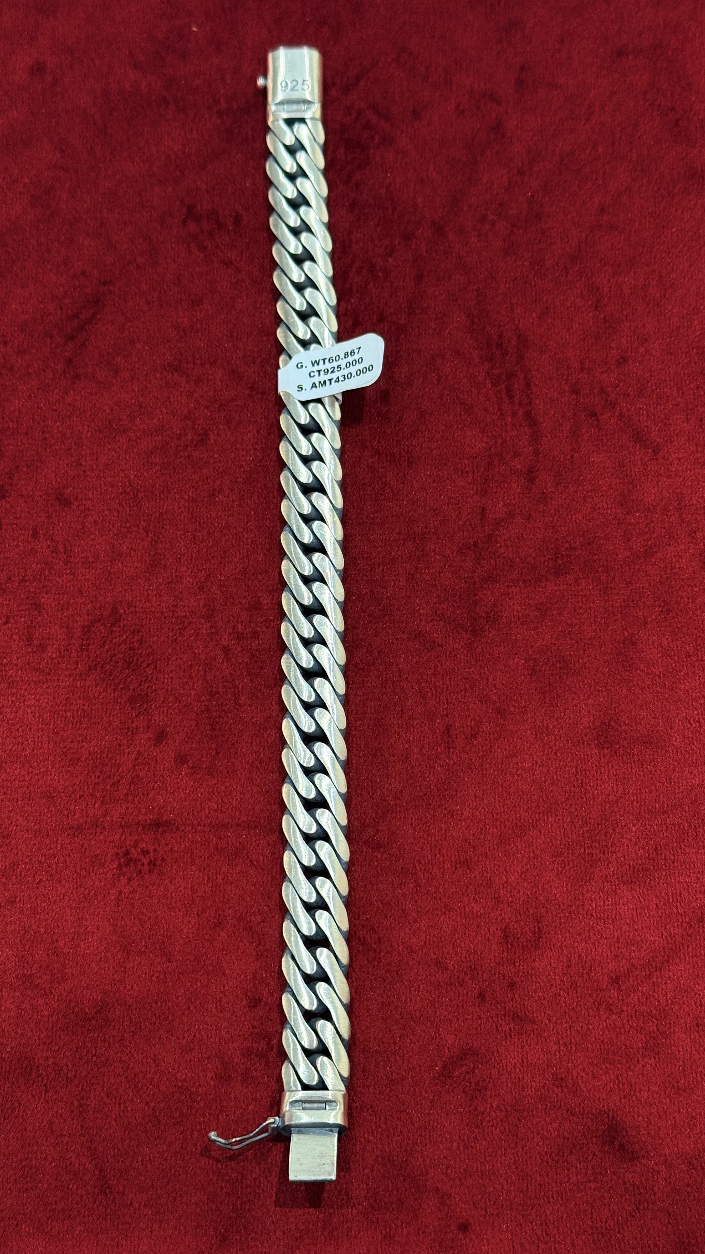 https://akirajewellery.com/product/SILVER%20CUBIC%20BRACELET
