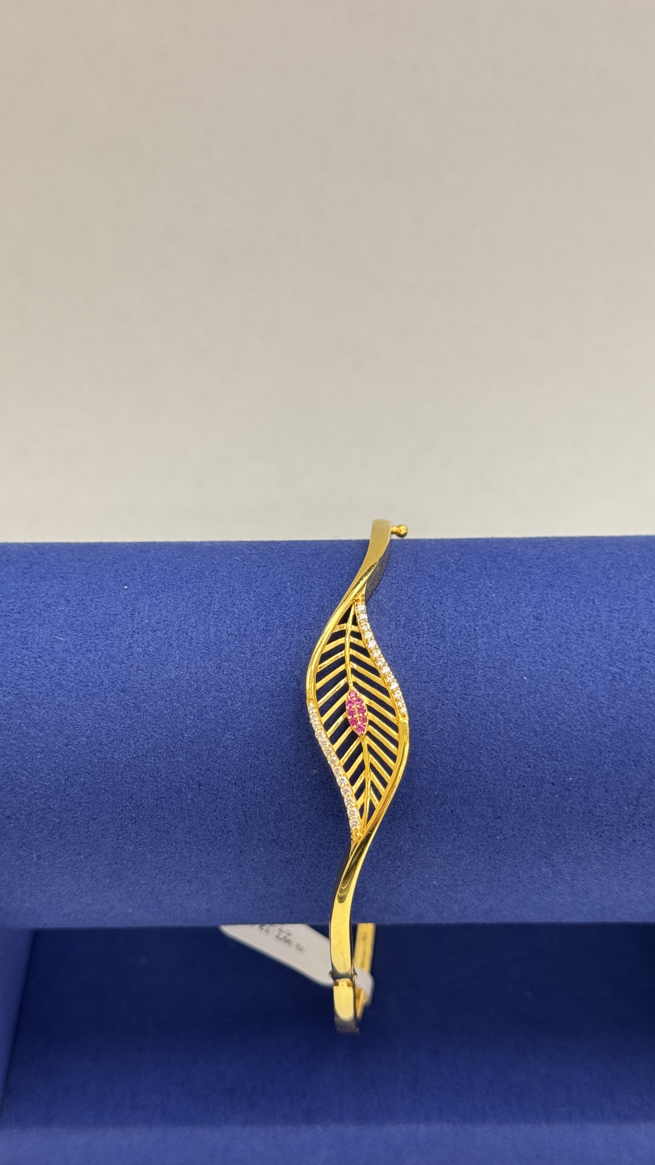 Women bracelet 12.75g