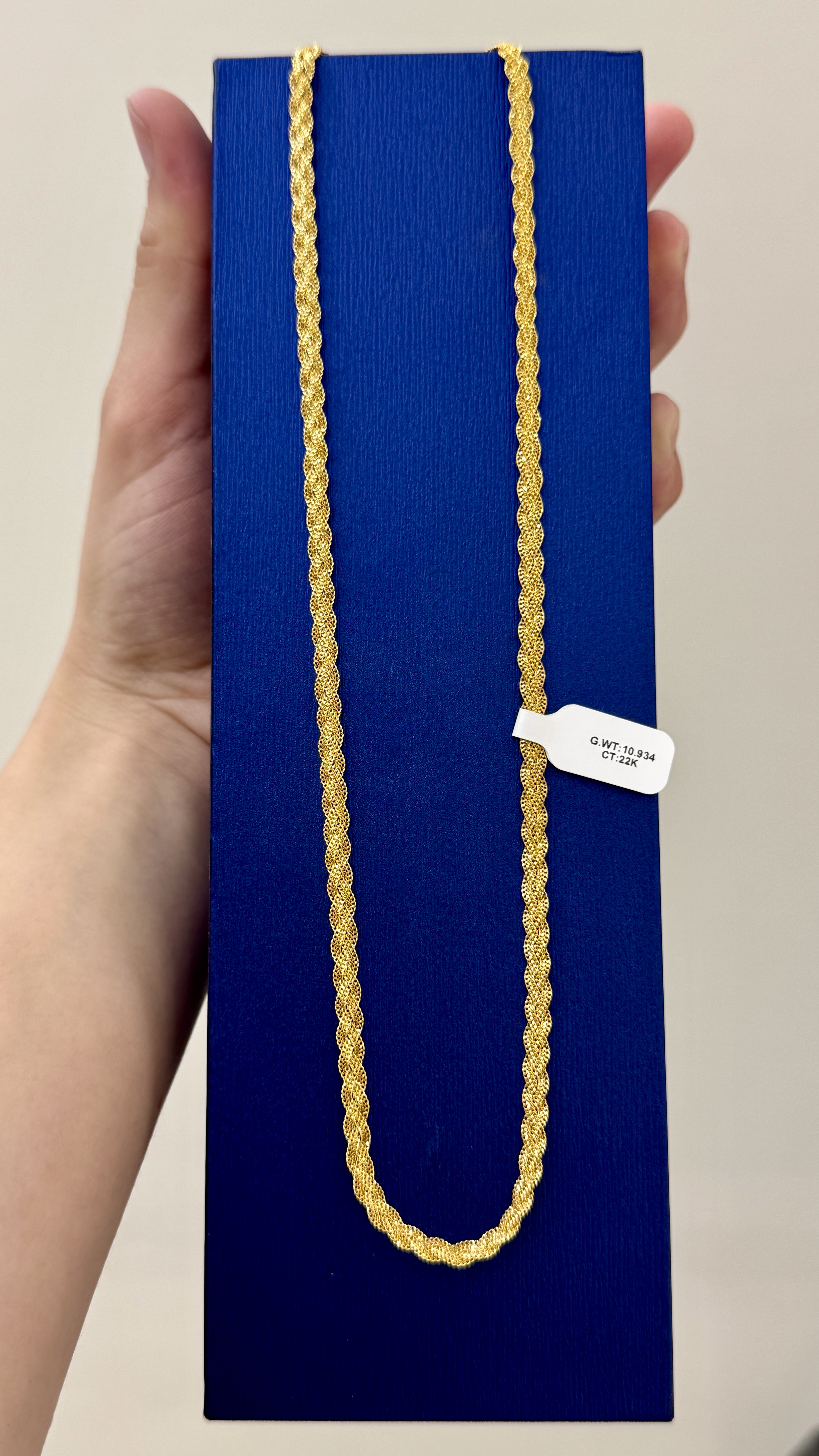 Women chain 10.934