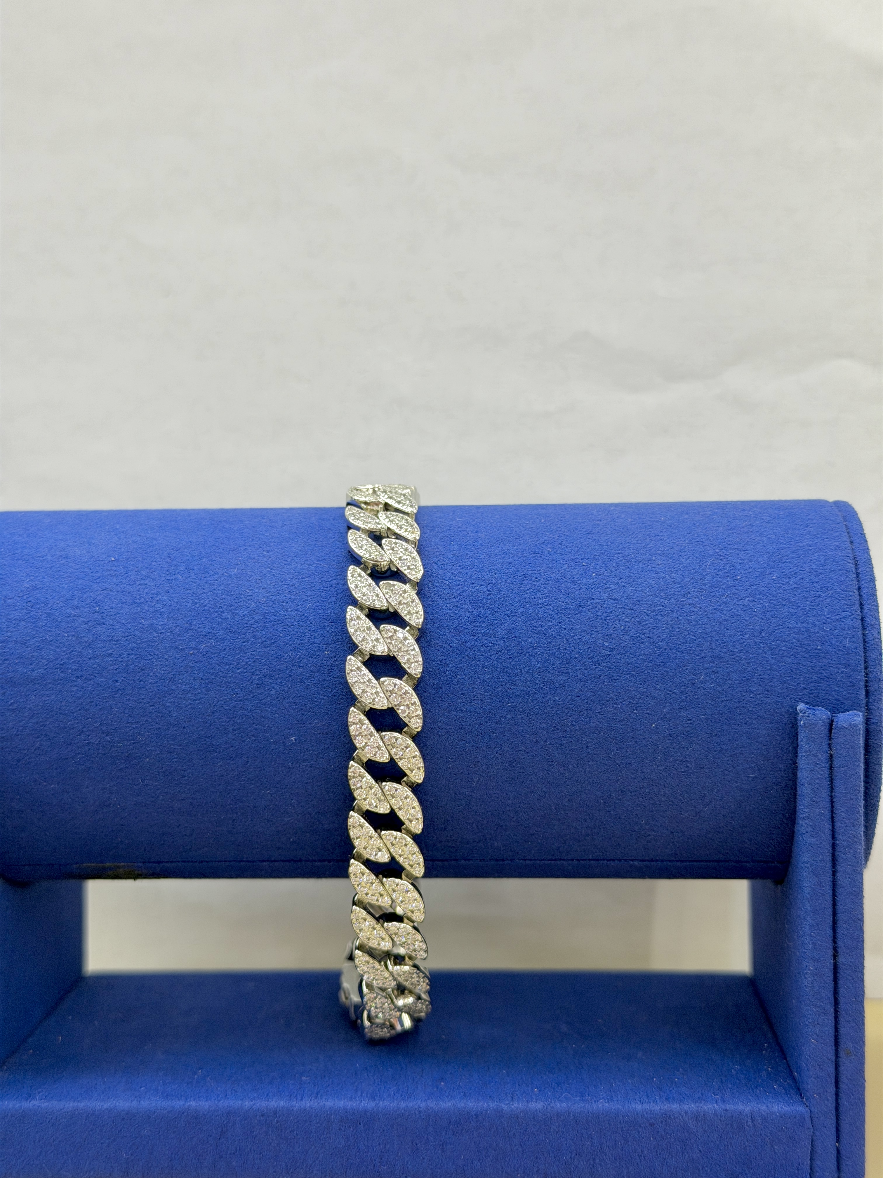 Men Bracelets 32.27g