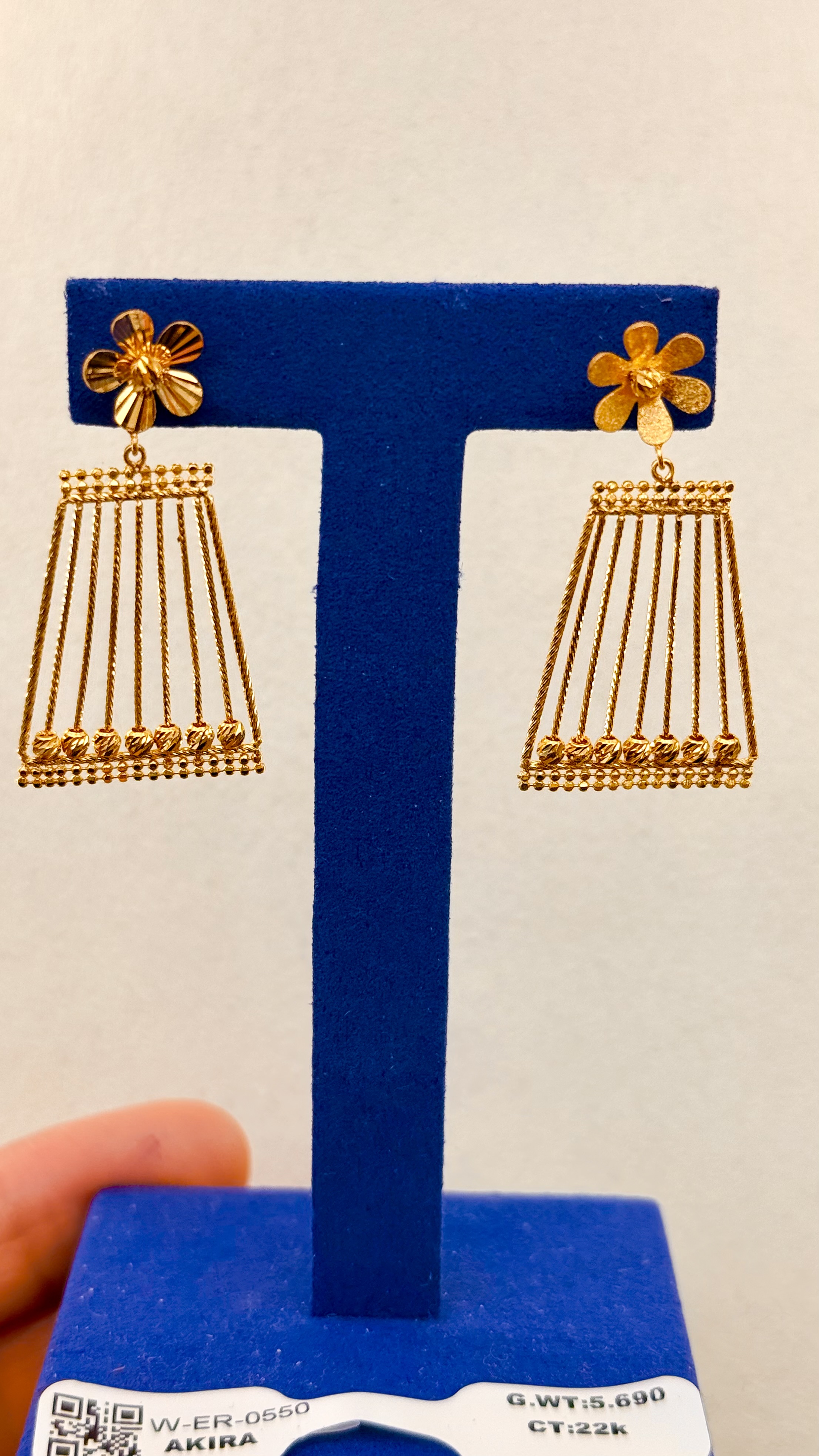 Women earrings 5.69g