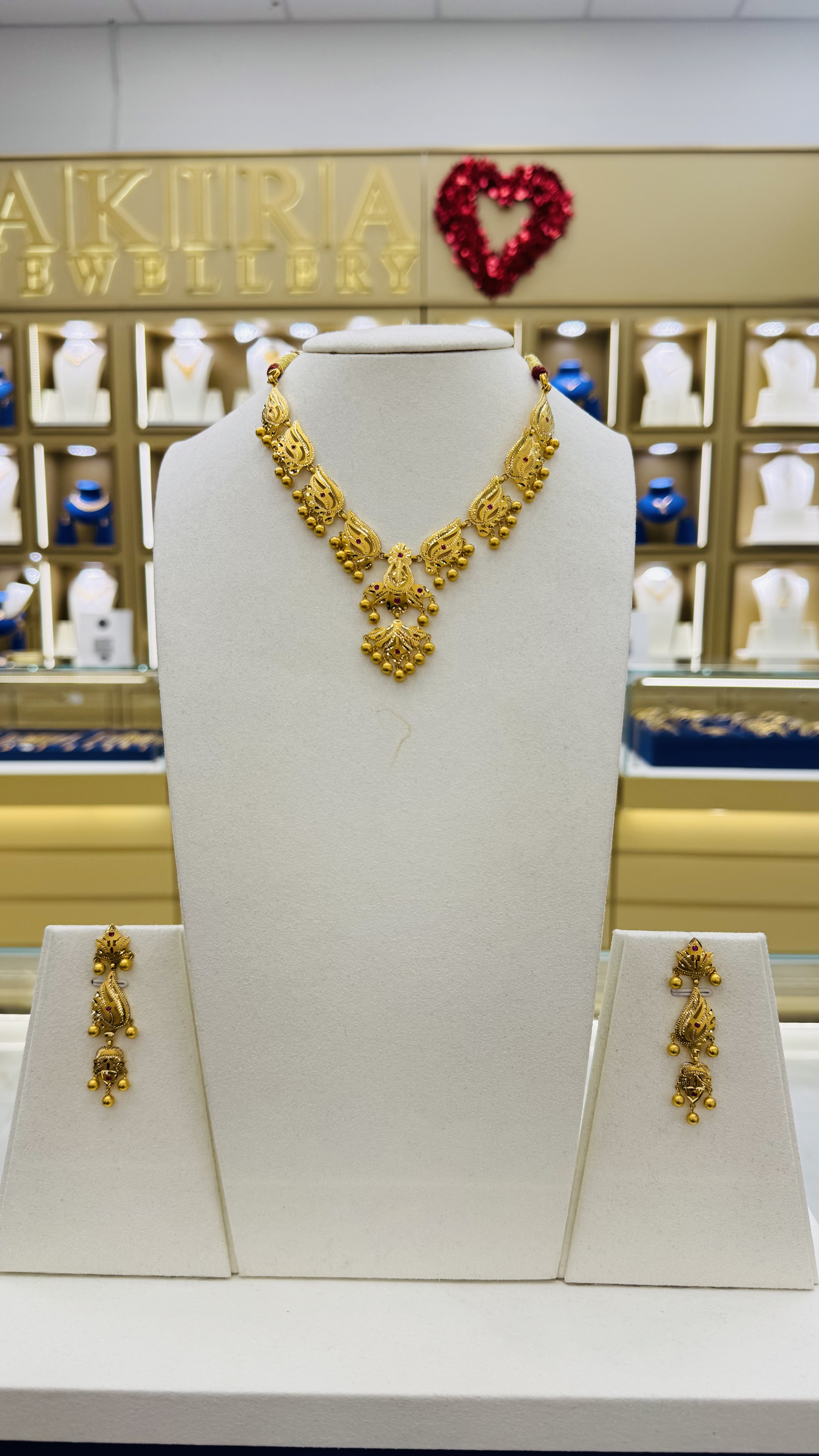 Necklace 35.72