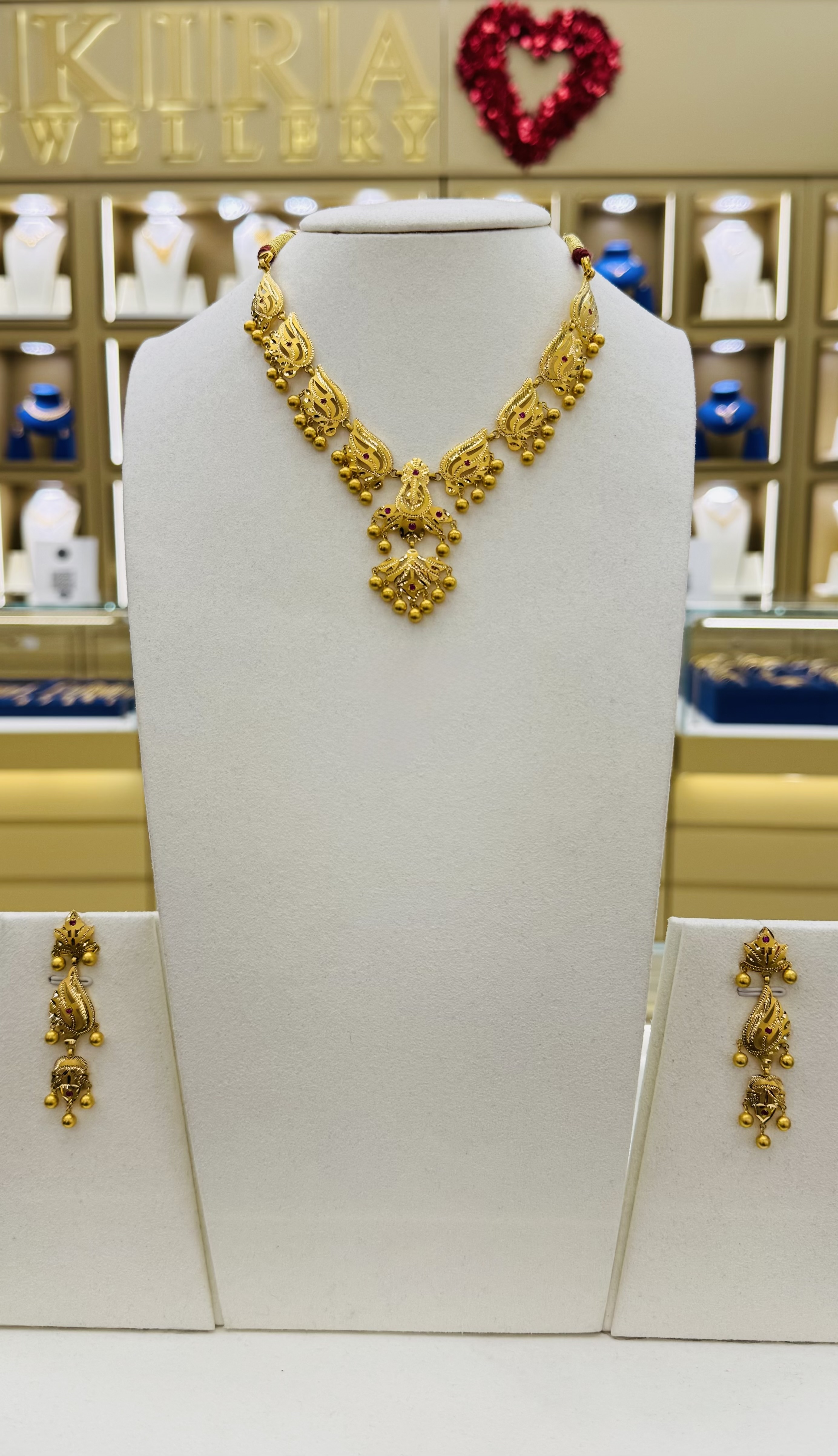 Necklace 35.72