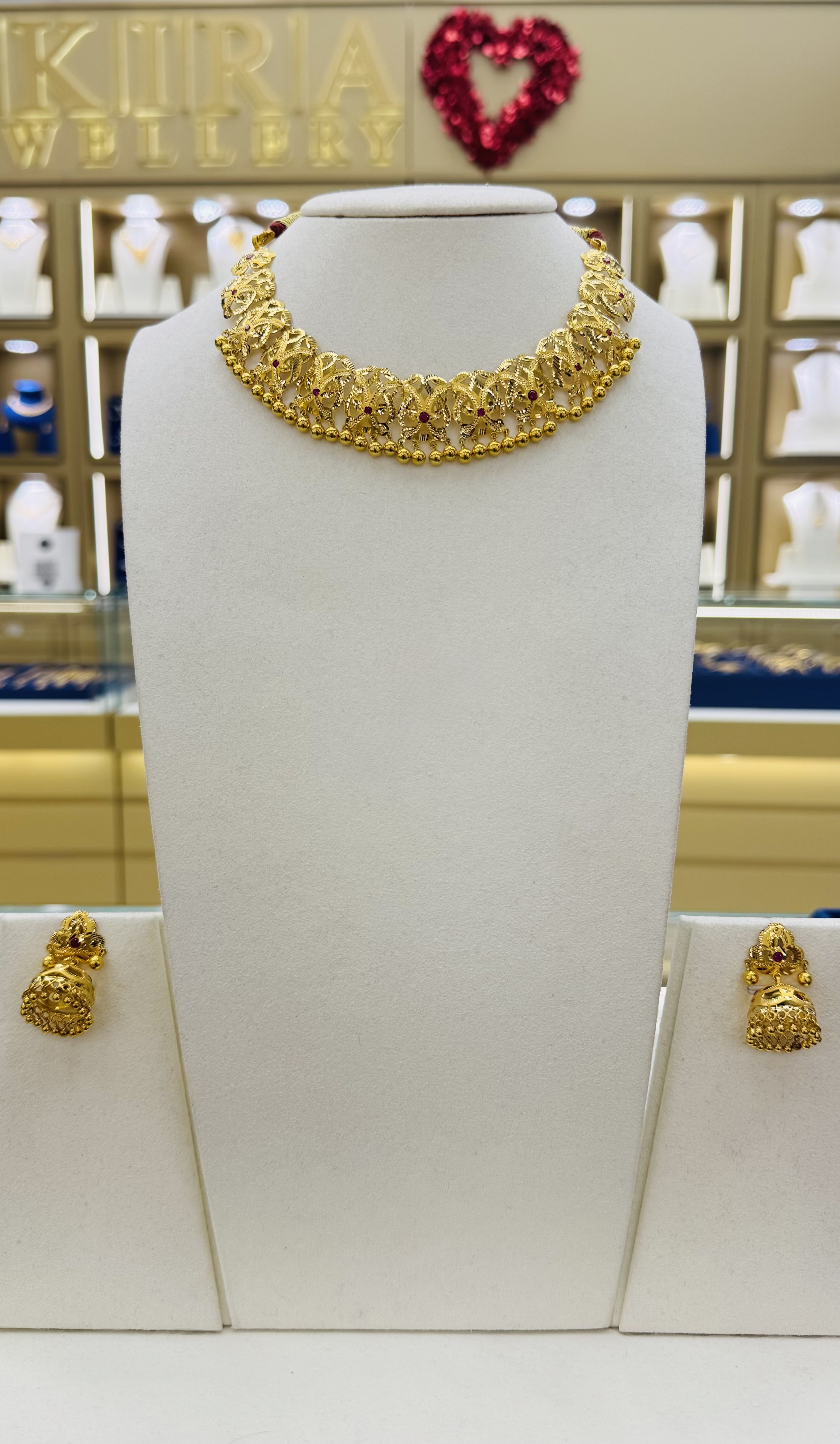 Necklace 35.68
