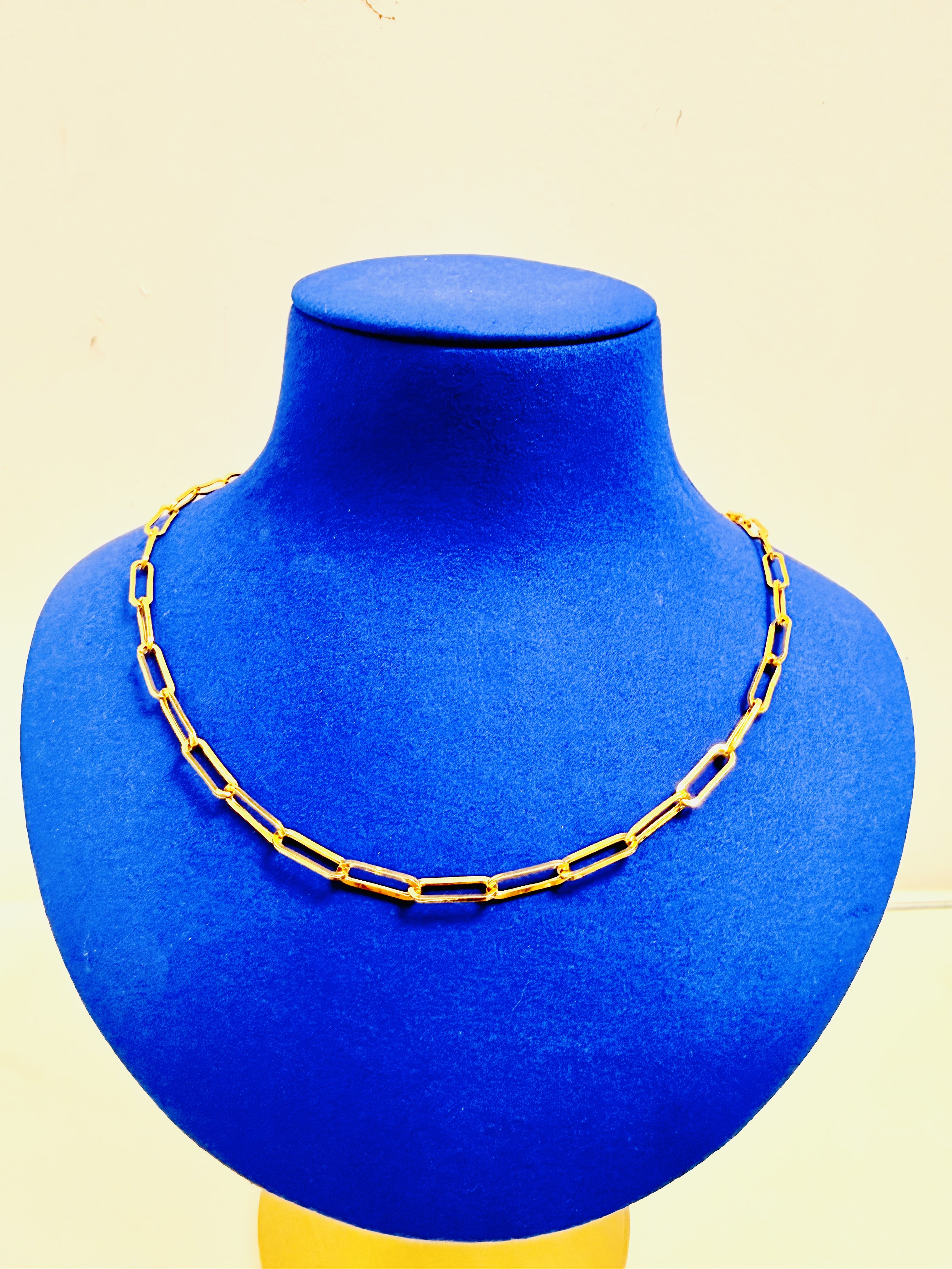 Women gold chain 18.02g