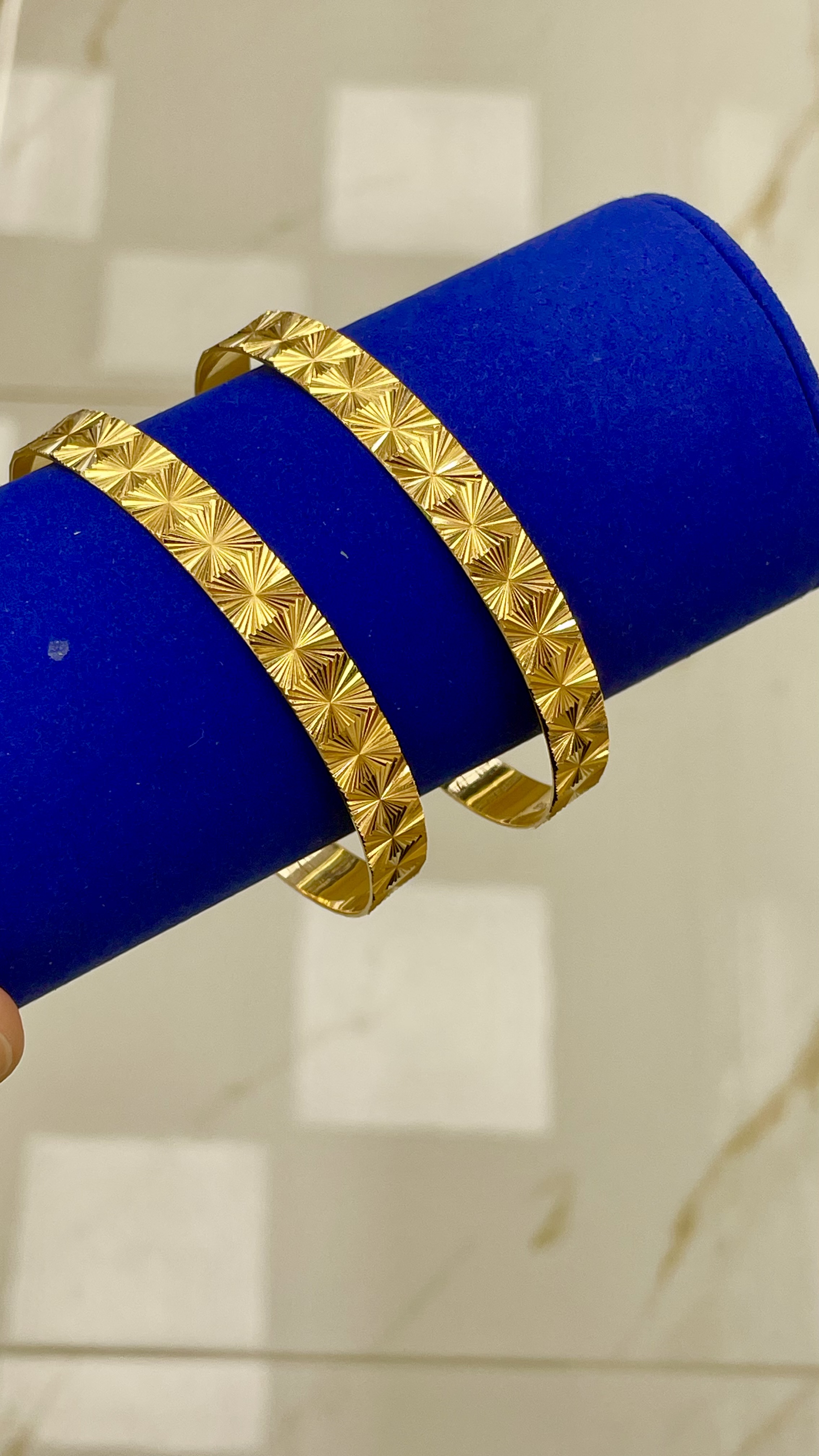 Women bangles 33.49 g