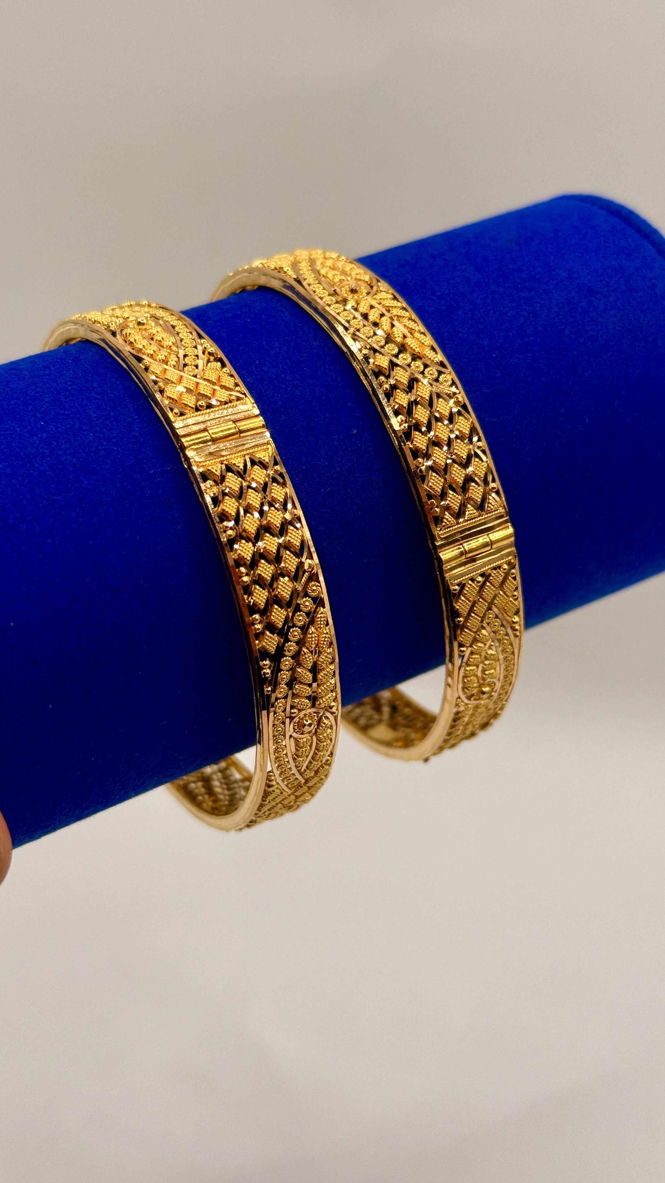 Women bangles 31