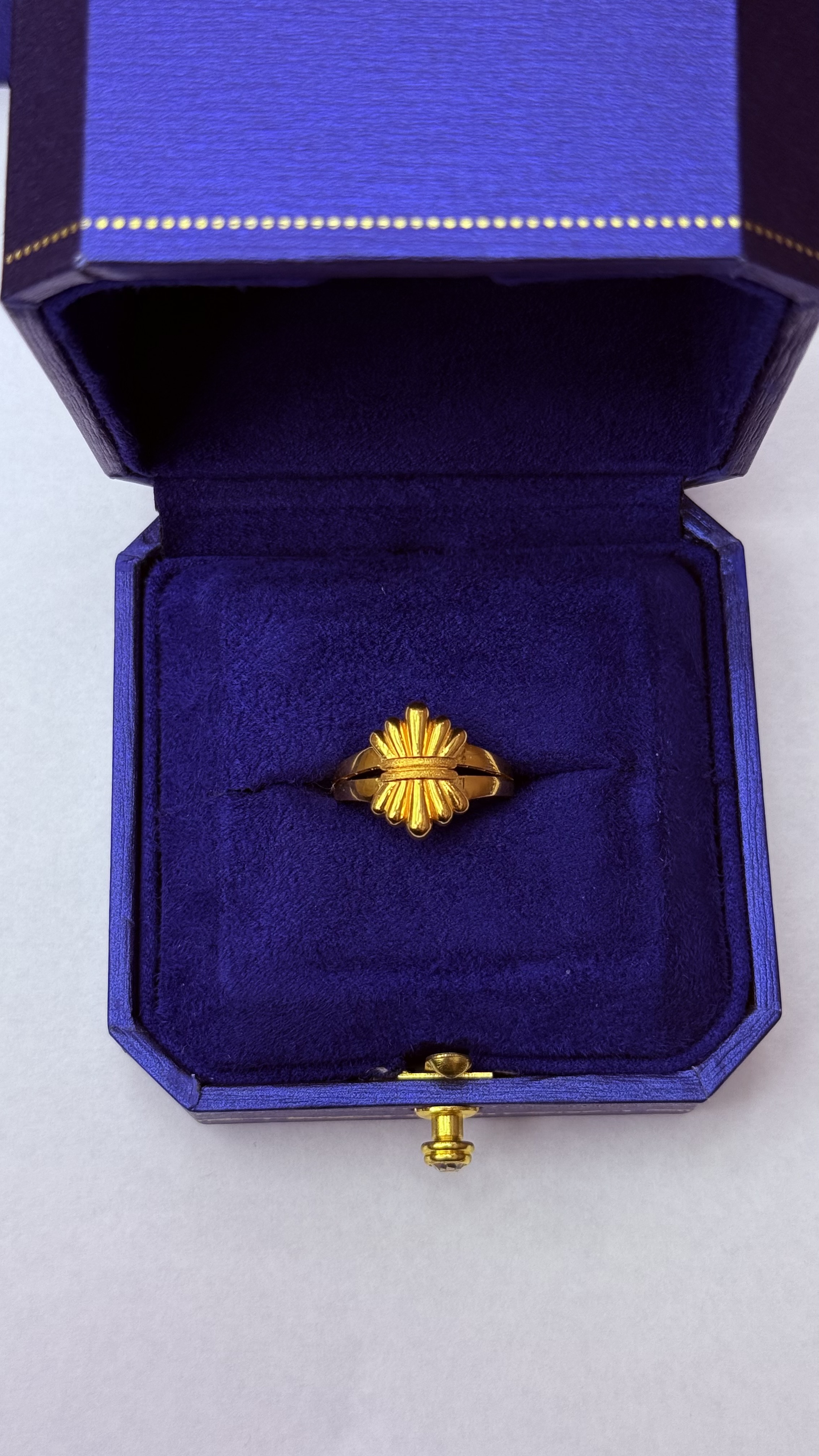 Women ring 2.44