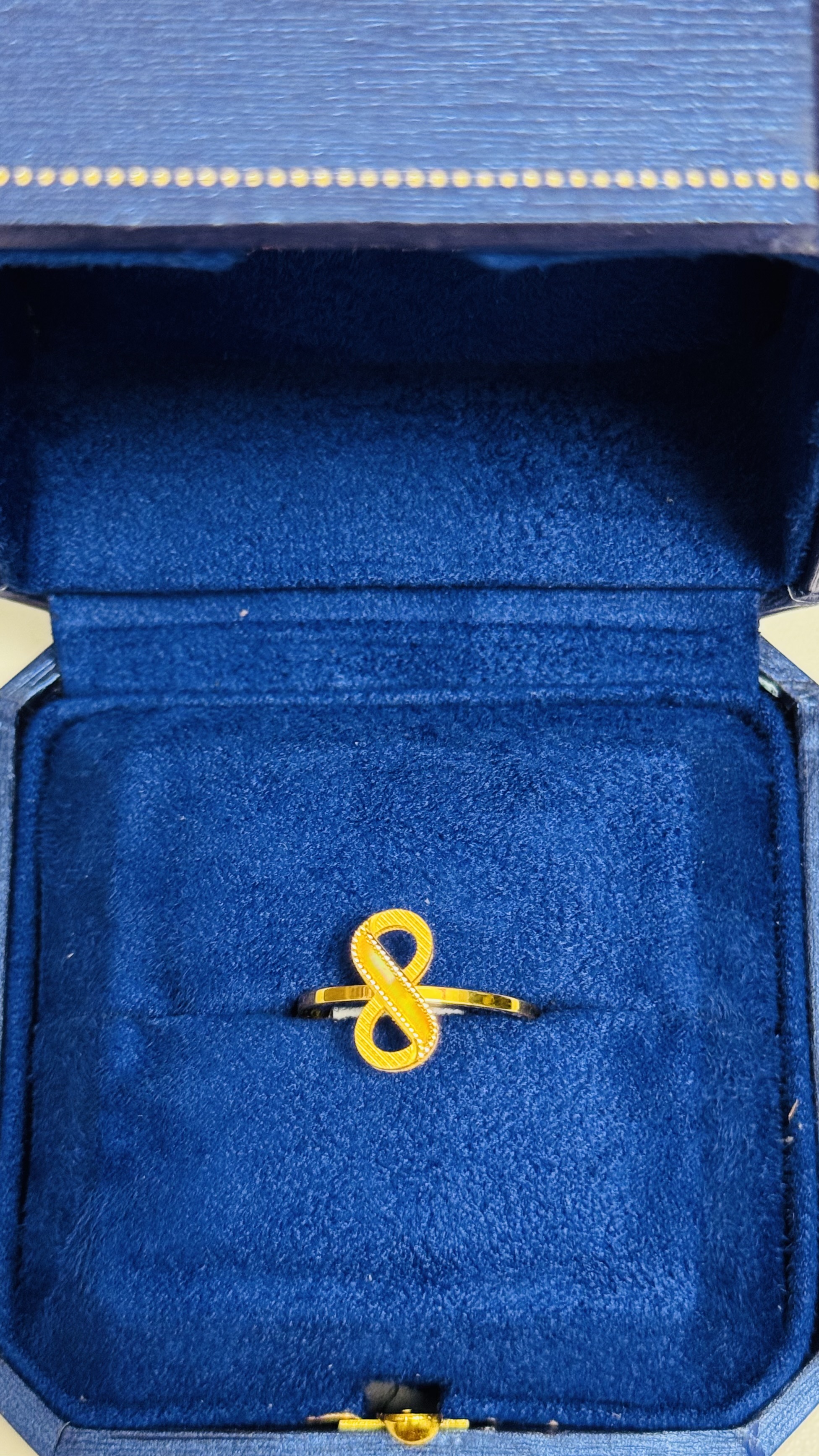 Infinity ring 2.18 g