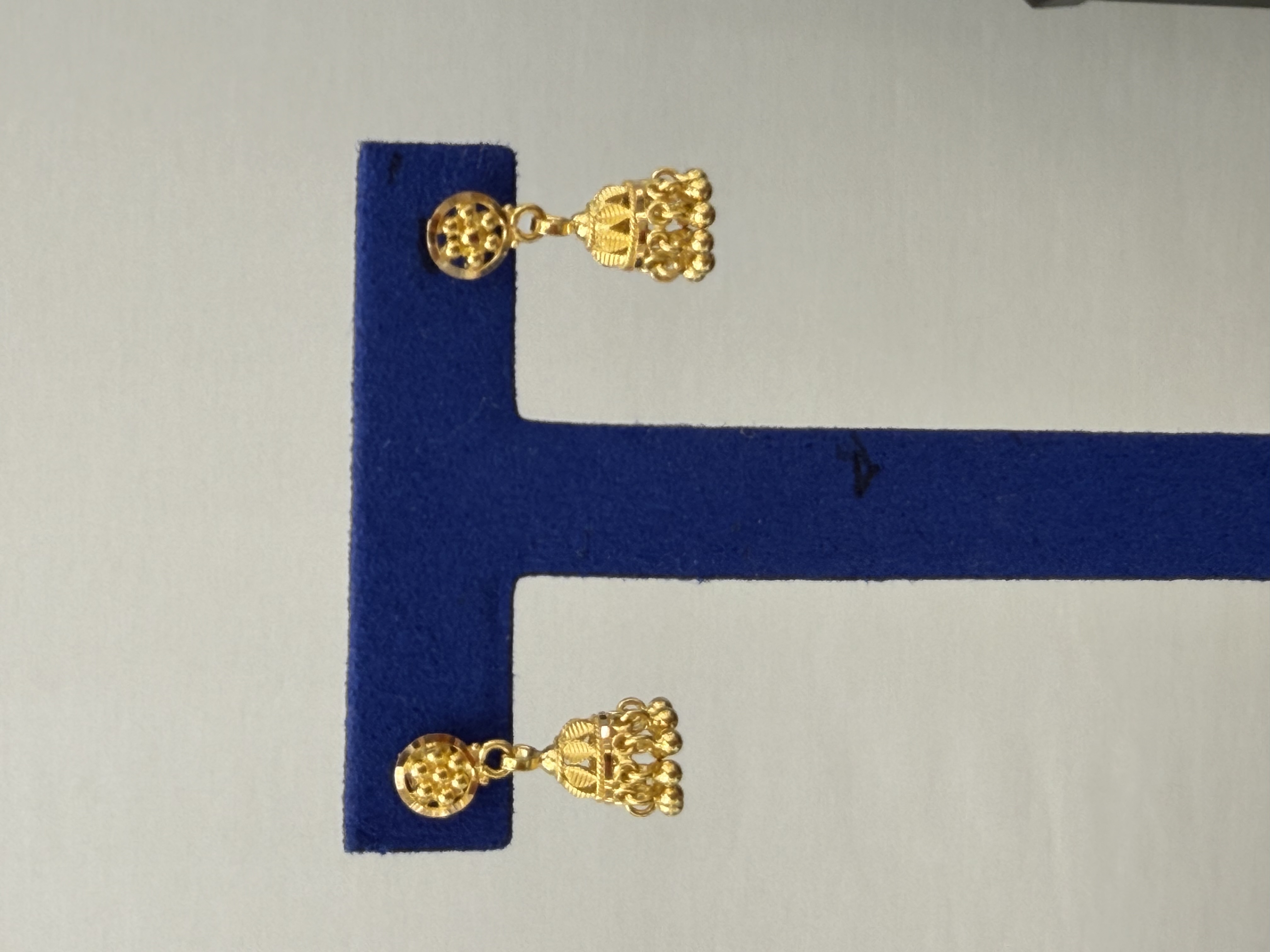 https://akirajewellery.com/product/Women%20jhumki%204.18