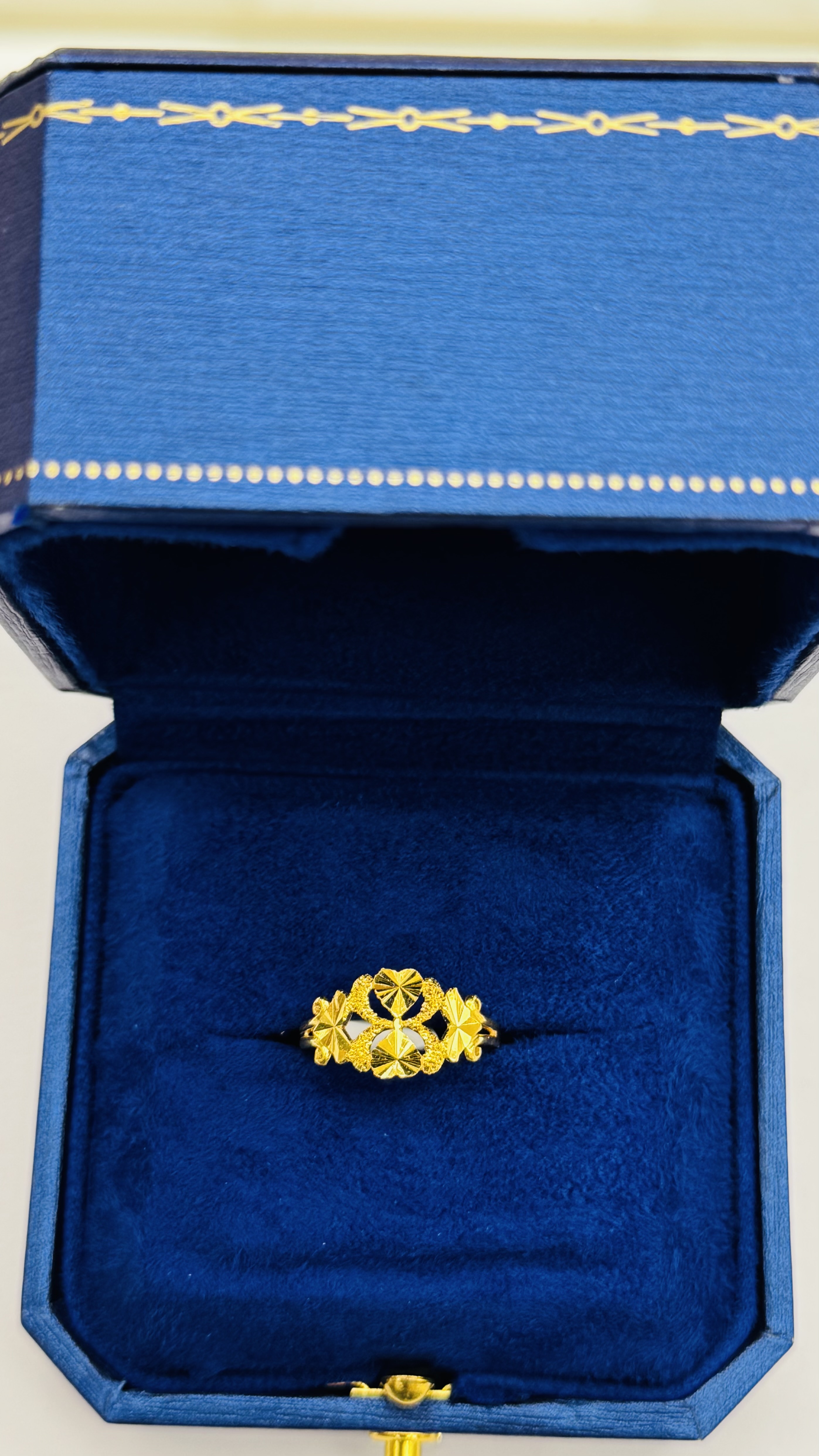 Women ring 2.08