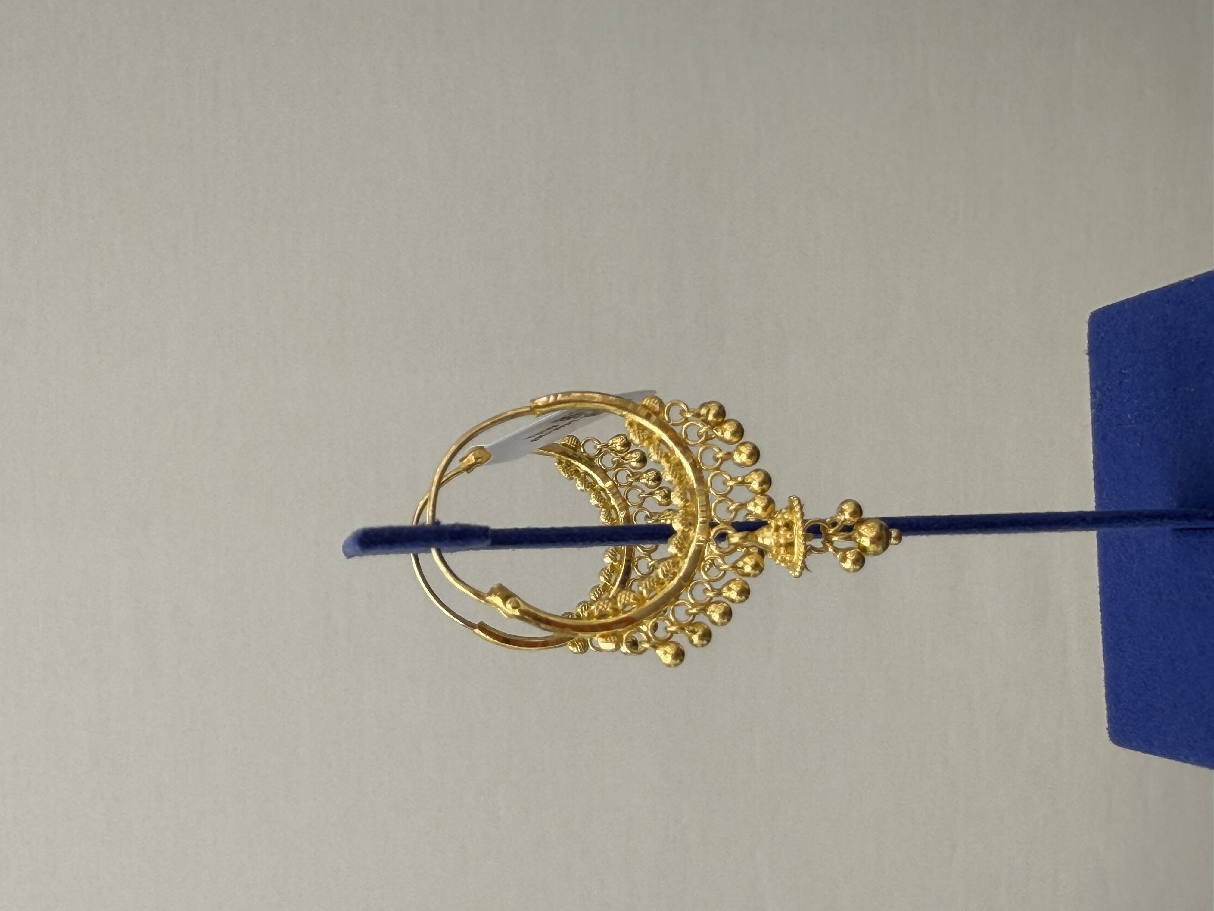 https://akirajewellery.com/product/WOMEN%20HOOPS%206.040