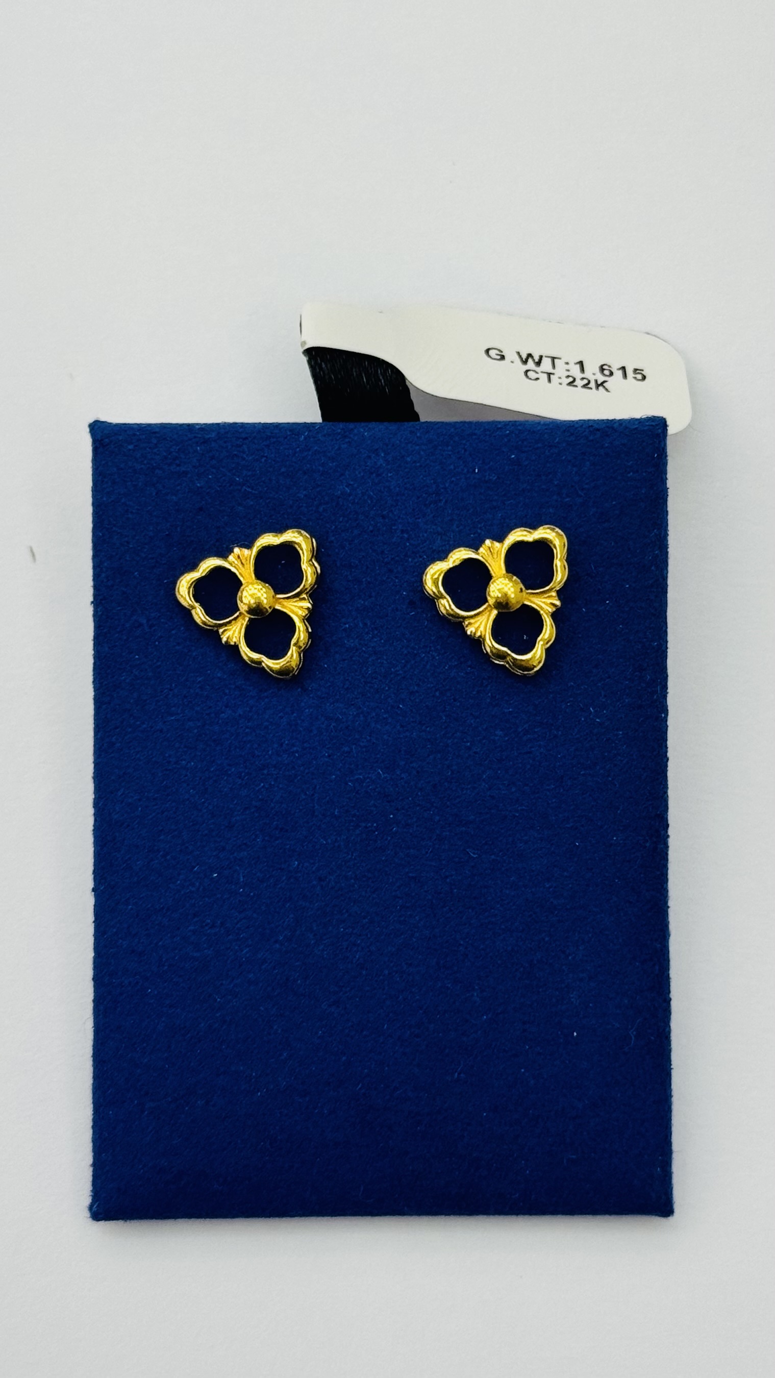 Women studs 1.61g