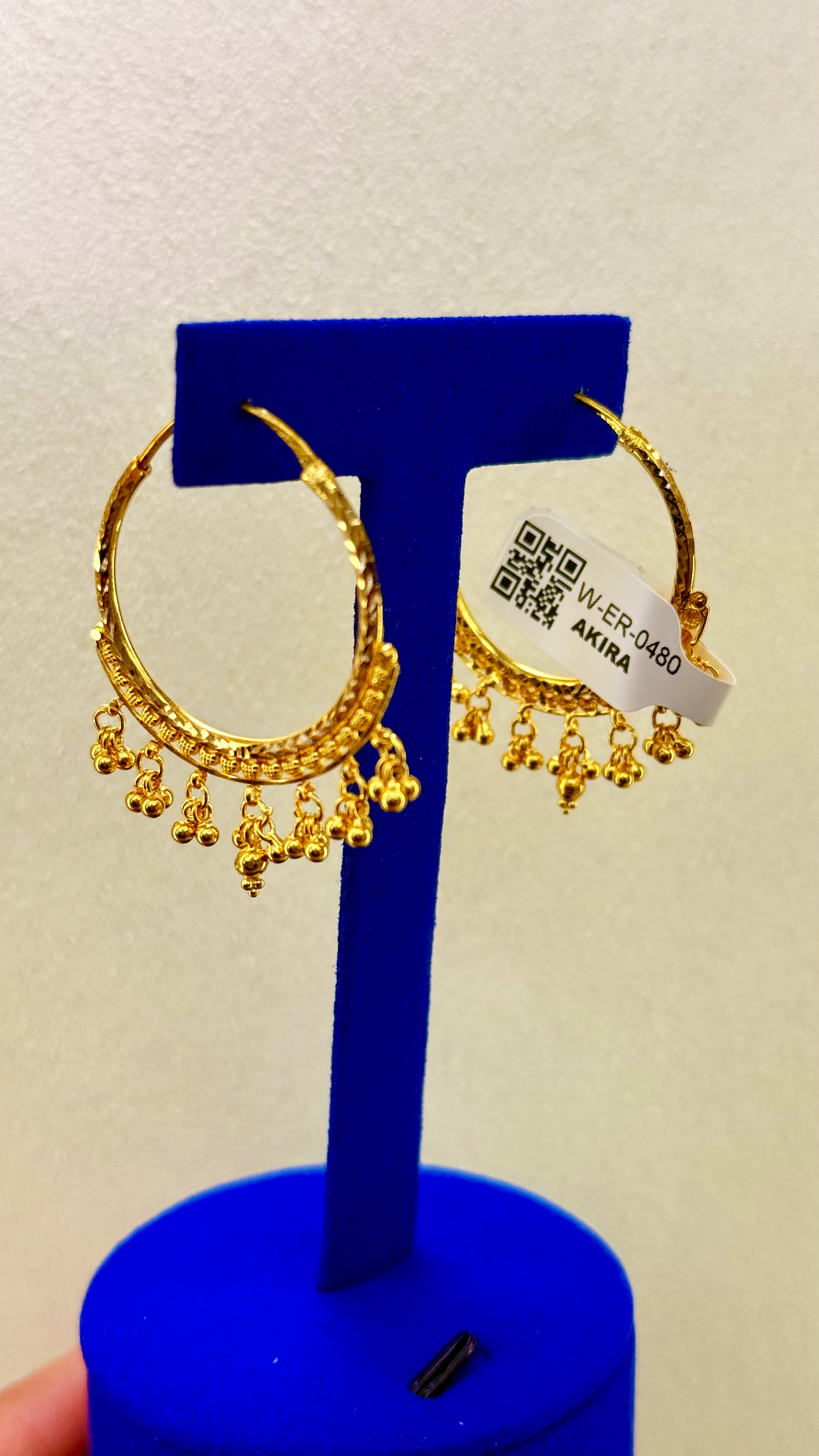 Women earrings 7.11 g