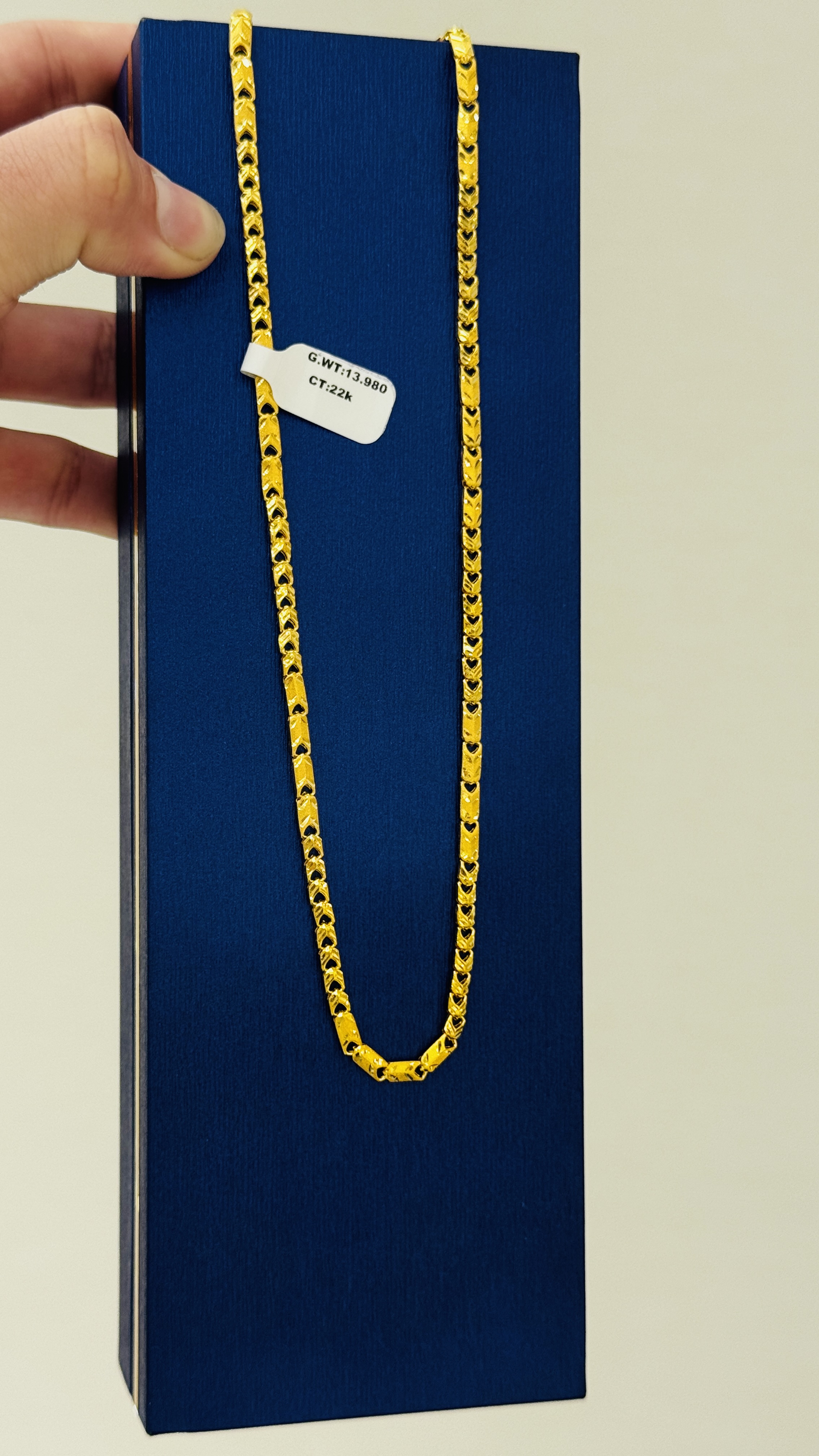 https://akirajewellery.com/product/Men%20Chain%2013.98g