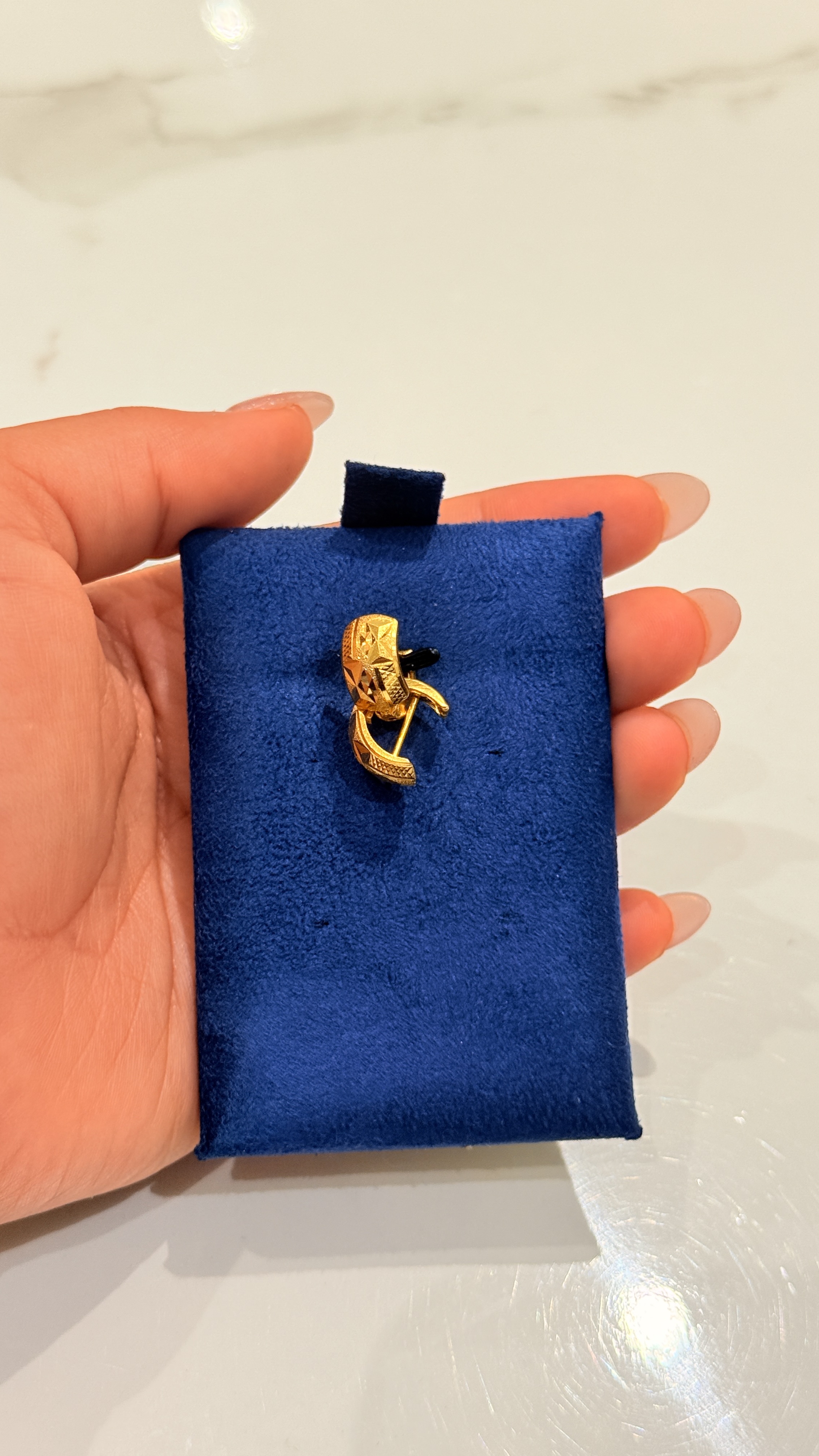 https://akirajewellery.com/product/22k%20good%20clip%20ons%202.684%20g