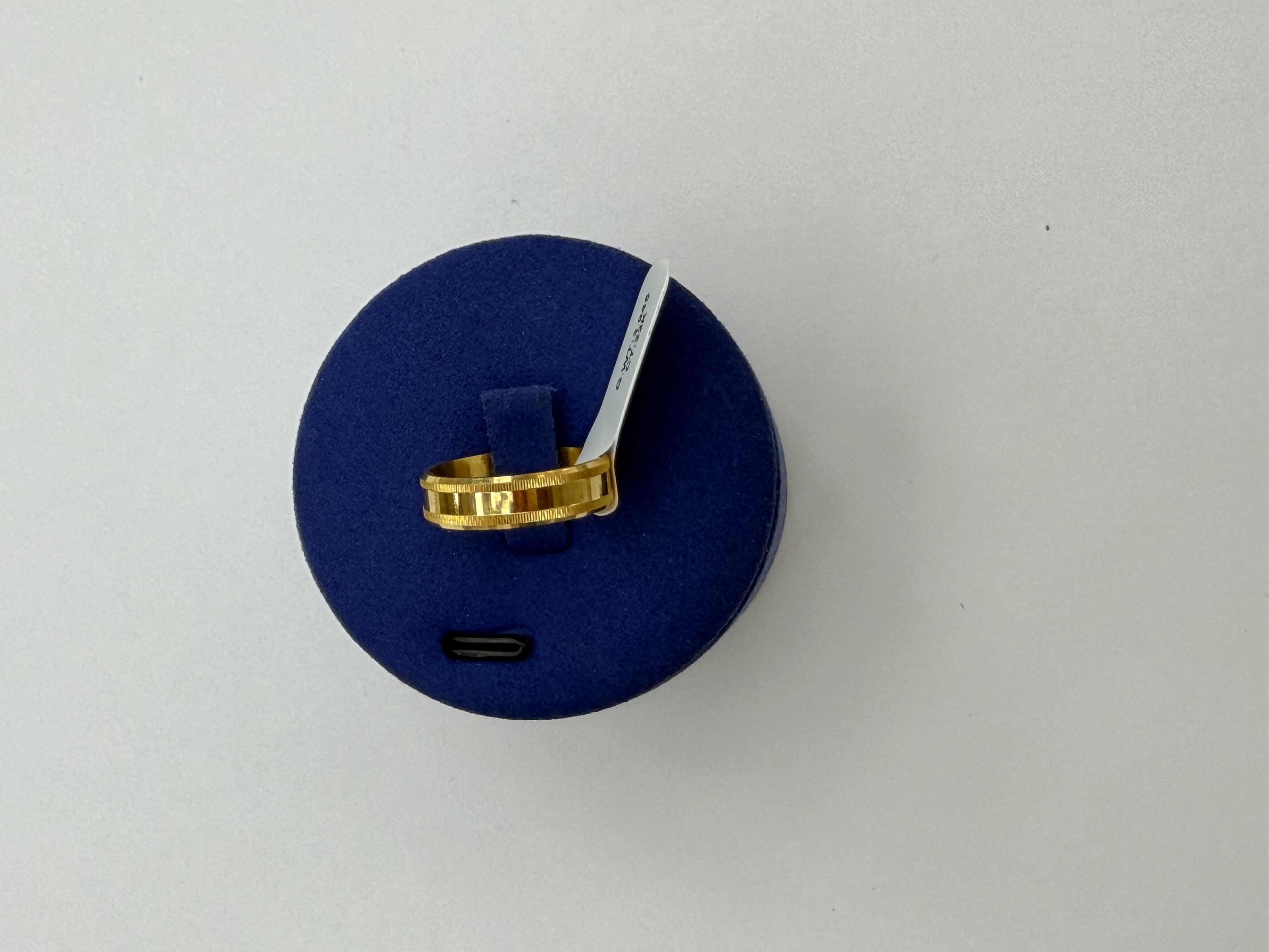 https://akirajewellery.com/product/Band