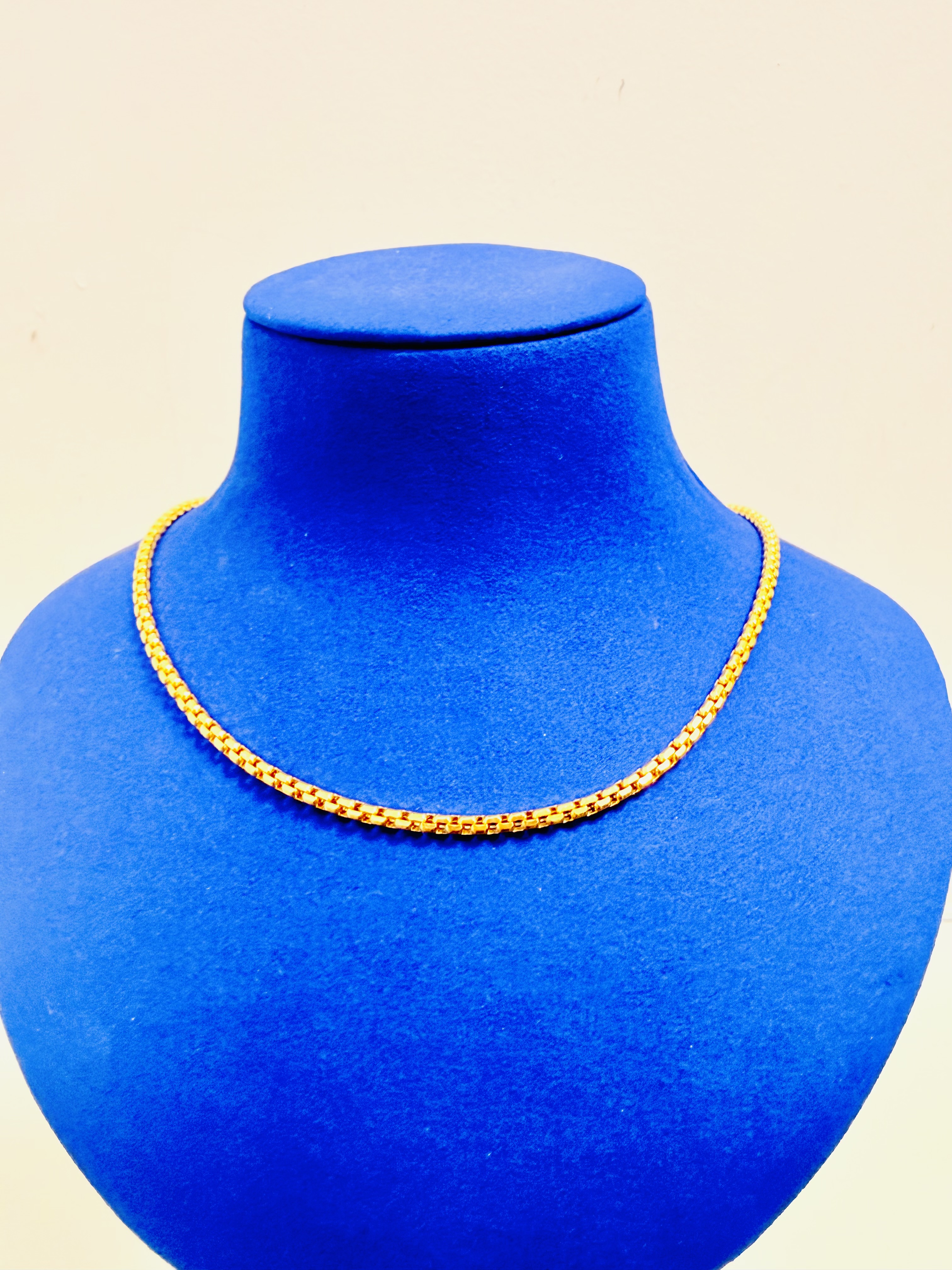 Men gold chain 15.80 g
