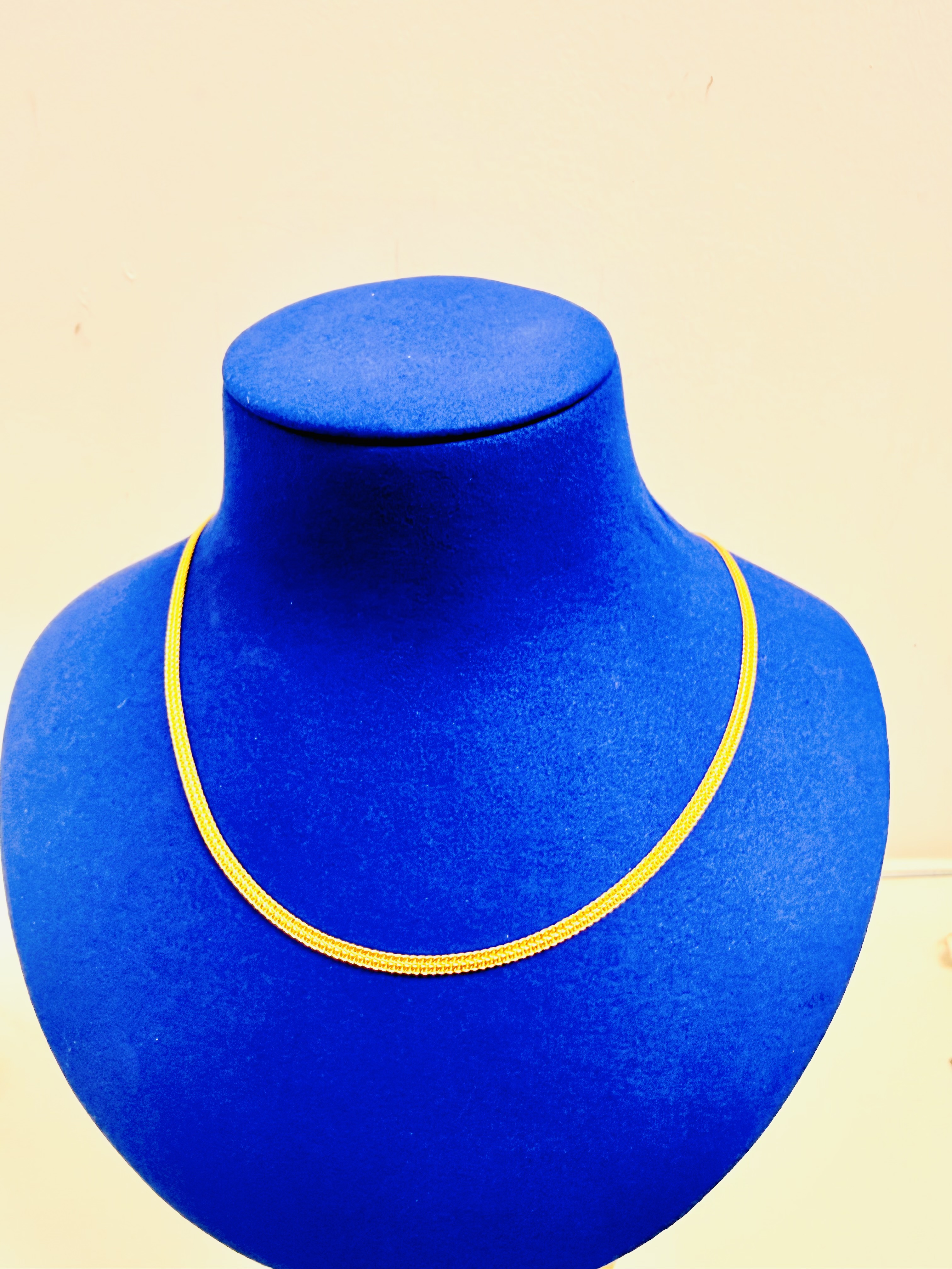 Women gold chain 9.78g