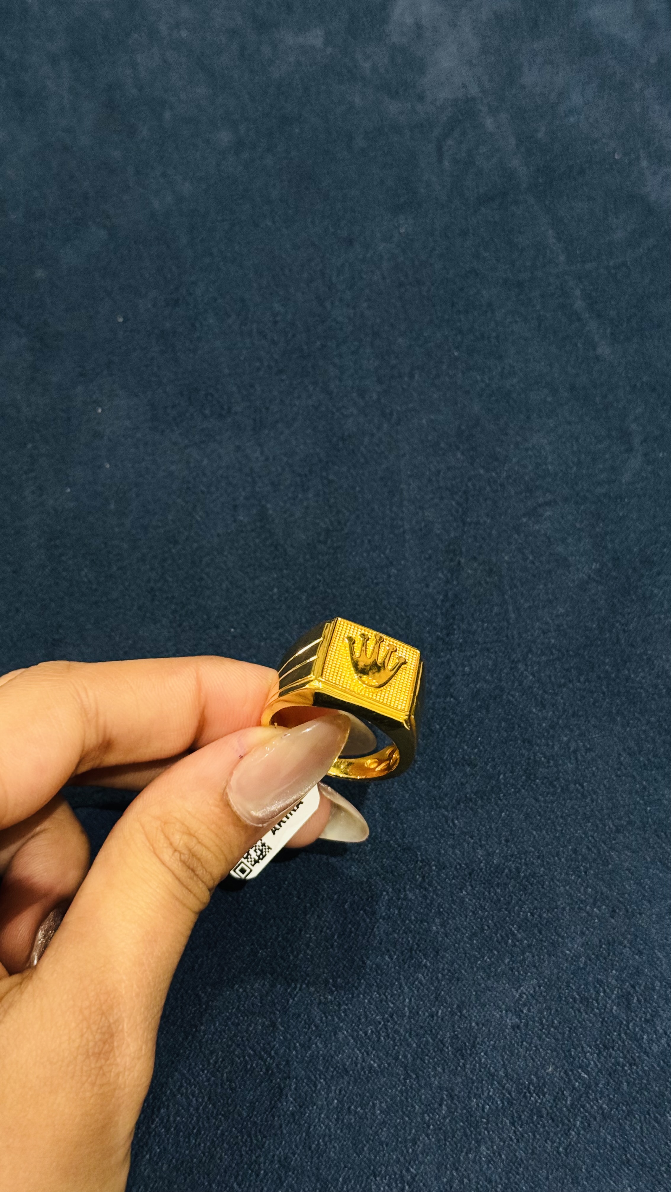 https://akirajewellery.com/product/MENS%20CROWN%20SOLID%20RING