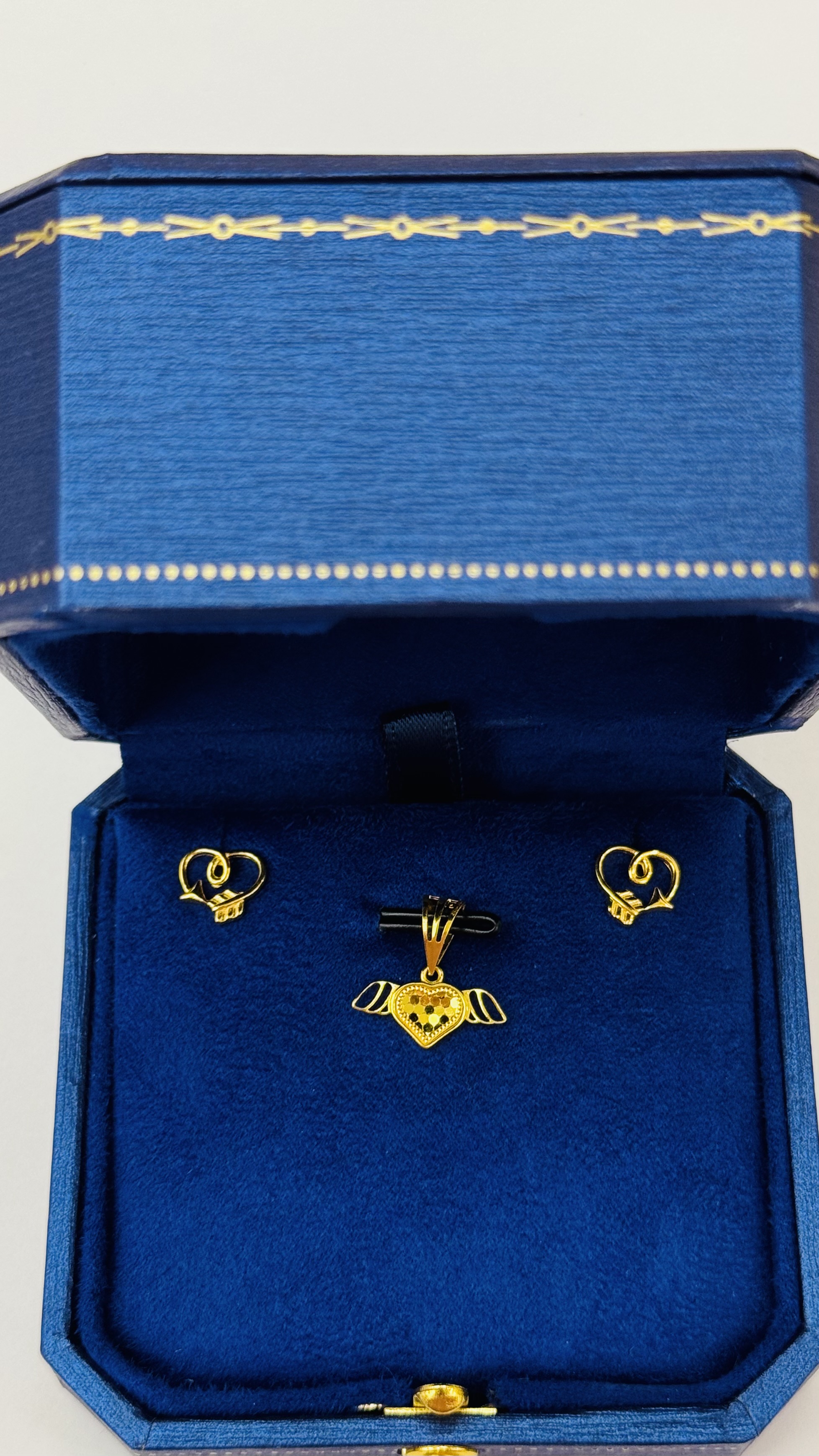 Women pendant 2.41g
