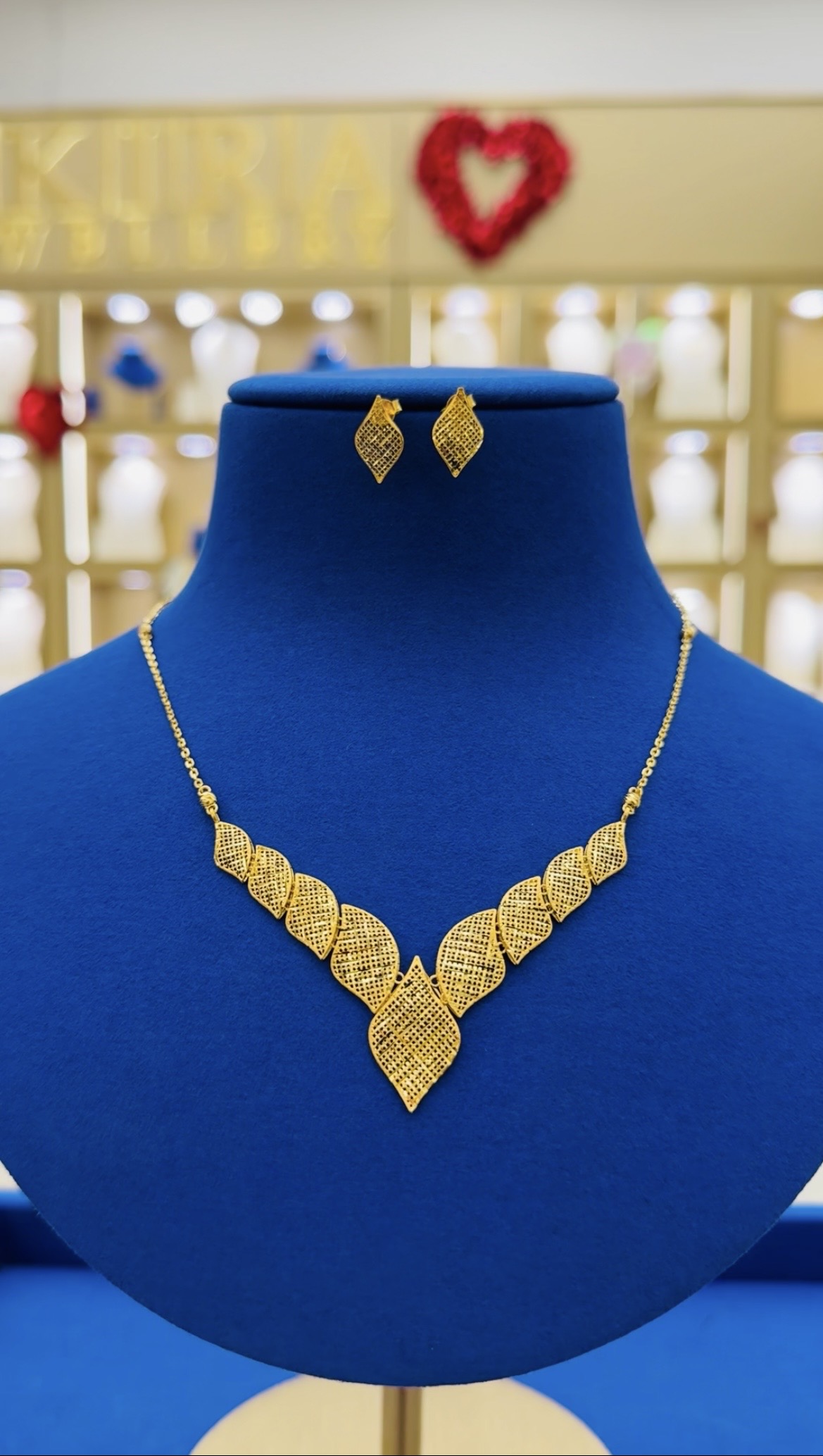 Women Necklace 7.99g