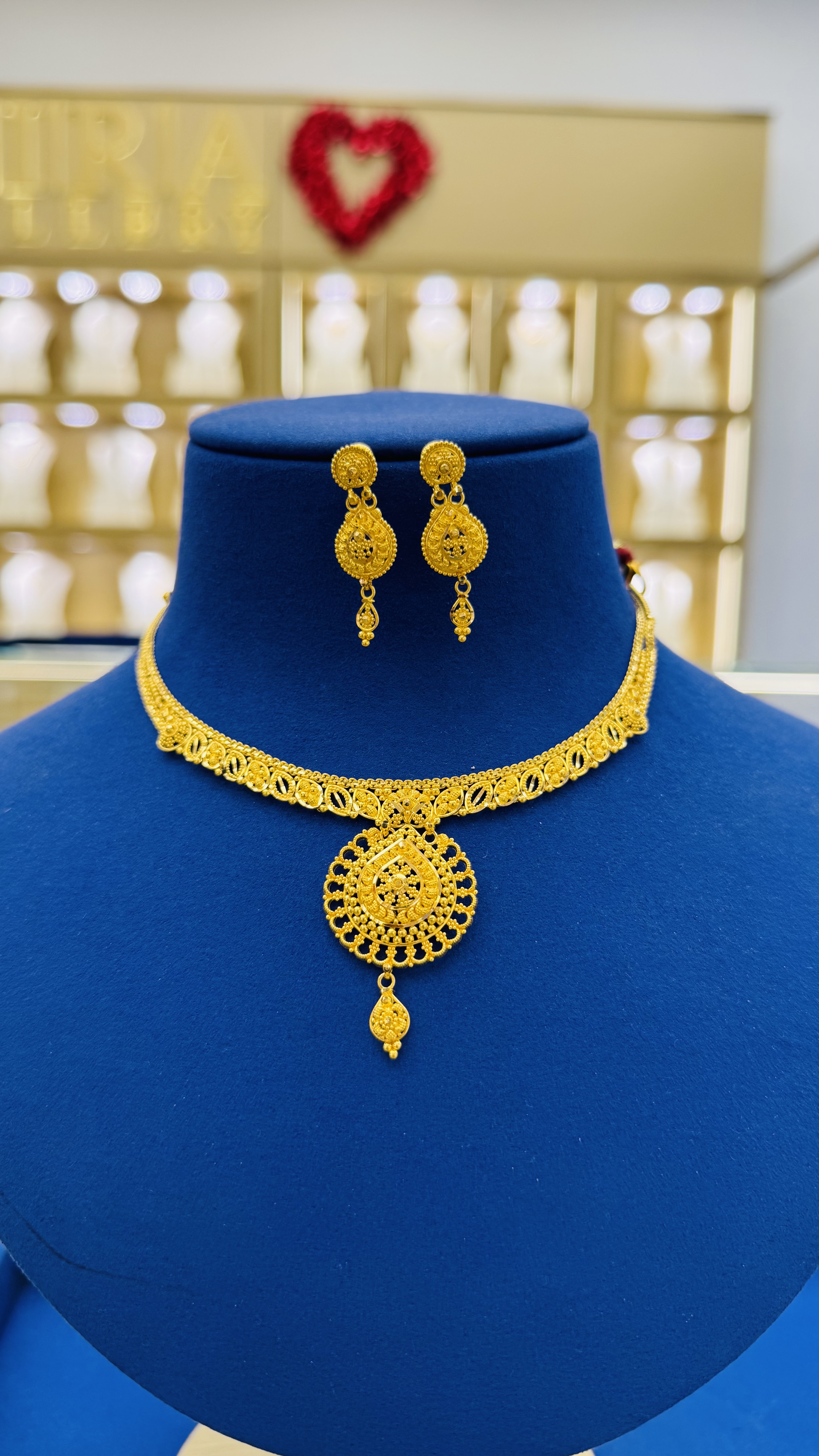 Women necklace  20.70