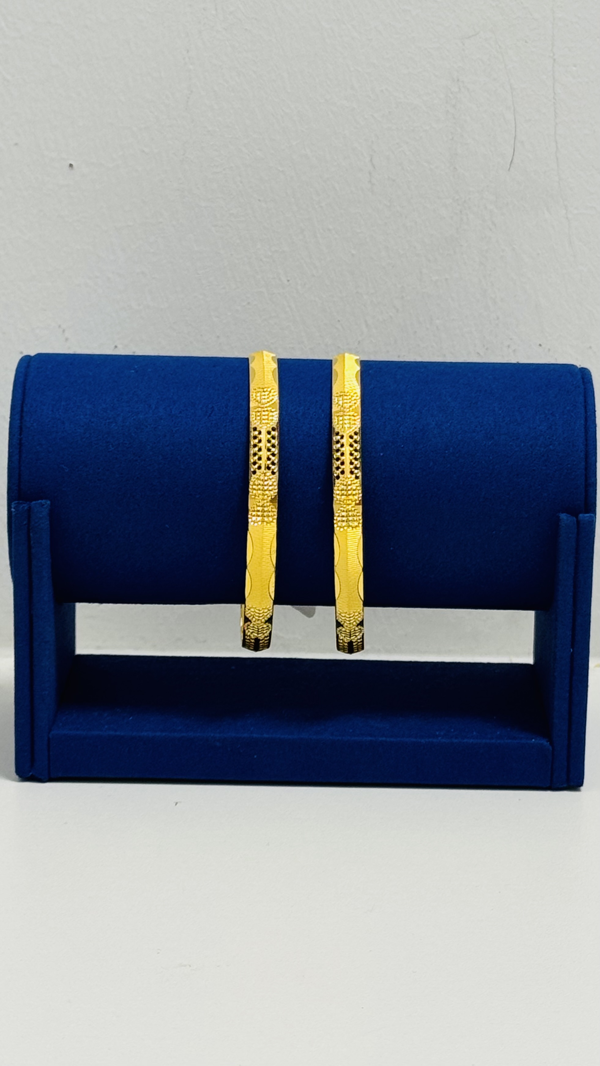 Women bangles 22.42g